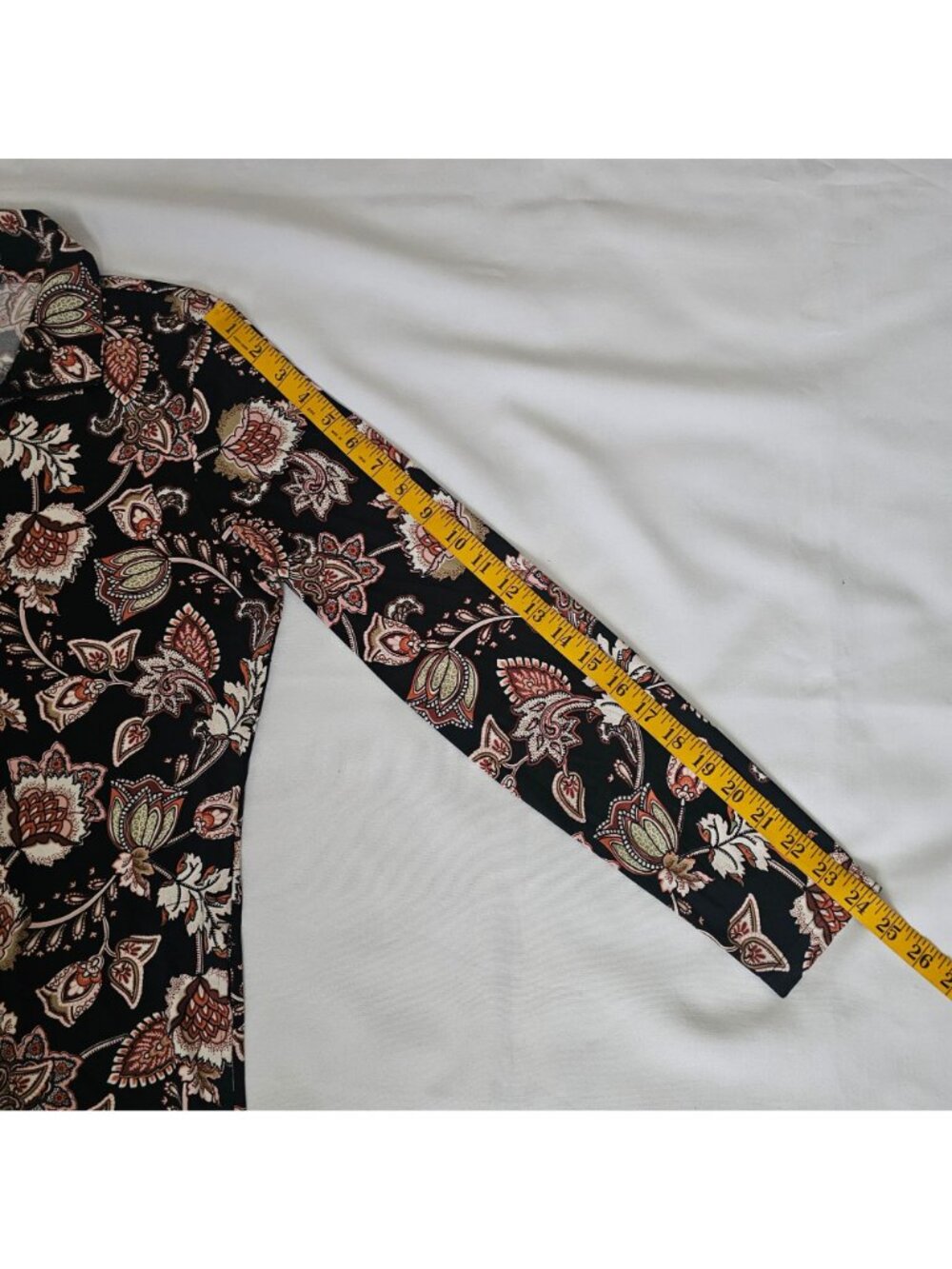 Lands' End Black Floral Mock Neck Long Sleeve Swim Tunic Cover-Up Size M (10-12) - Picture 12 of 16